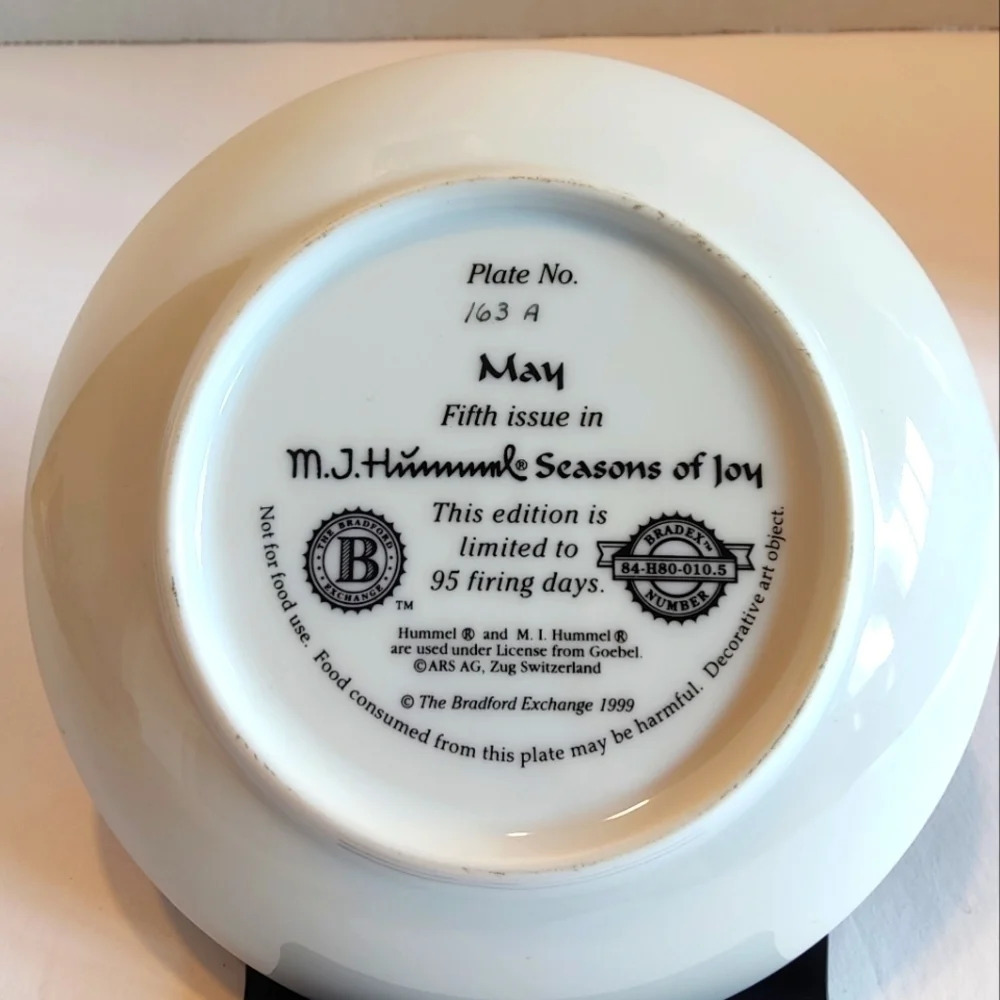 Hummel Seasons Of Joy Plate, 1999 Bradford Exchange, May - Picture 3 of 3